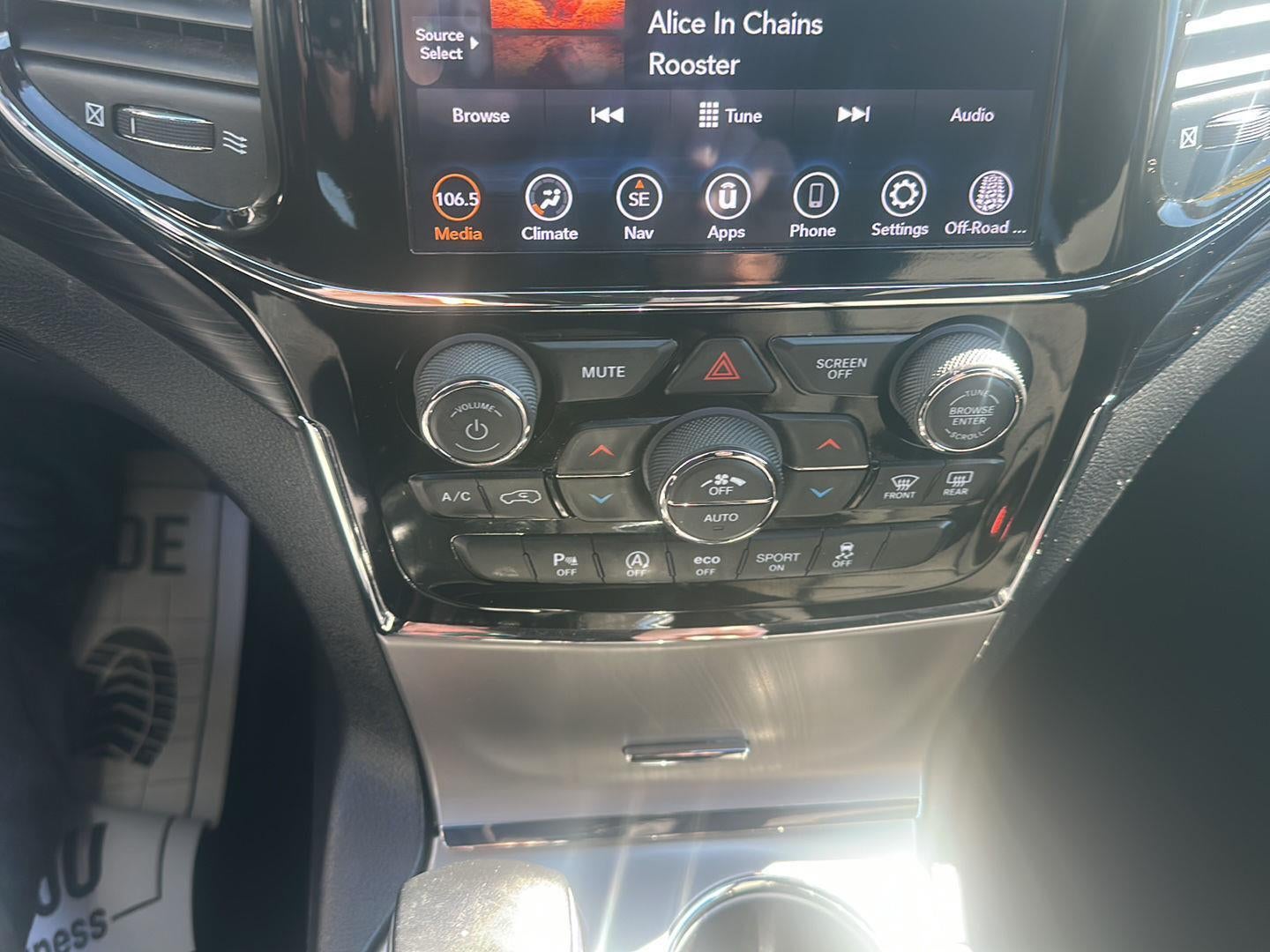 2020 Jeep Grand Cherokee Laredo E