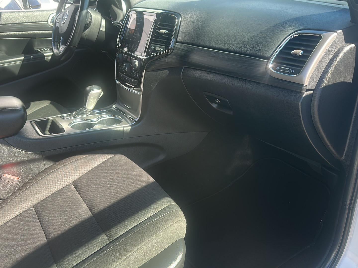 2020 Jeep Grand Cherokee Laredo E