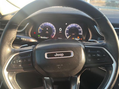 2022 Jeep Grand Cherokee L Laredo