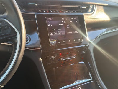 2022 Jeep Grand Cherokee L Laredo