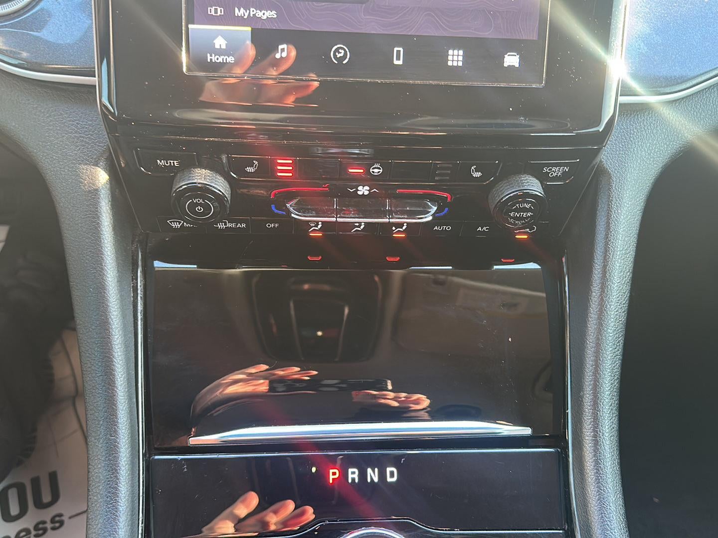 2022 Jeep Grand Cherokee L Laredo