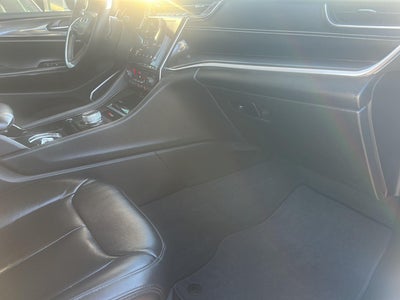 2022 Jeep Grand Cherokee L Laredo