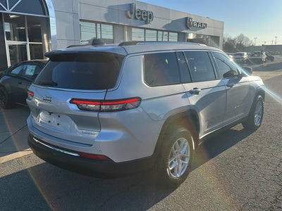 2022 Jeep Grand Cherokee L Laredo