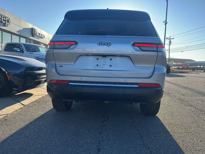 2022 Jeep Grand Cherokee L Laredo