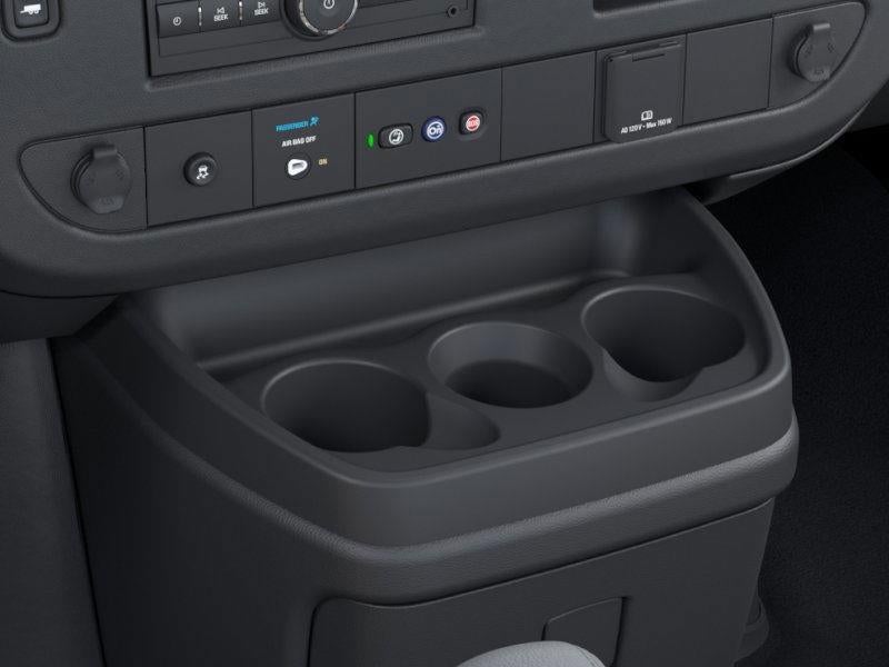 2025 GMC Savana Cutaway 3500 1WT