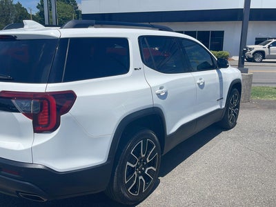2021 GMC Acadia SLT