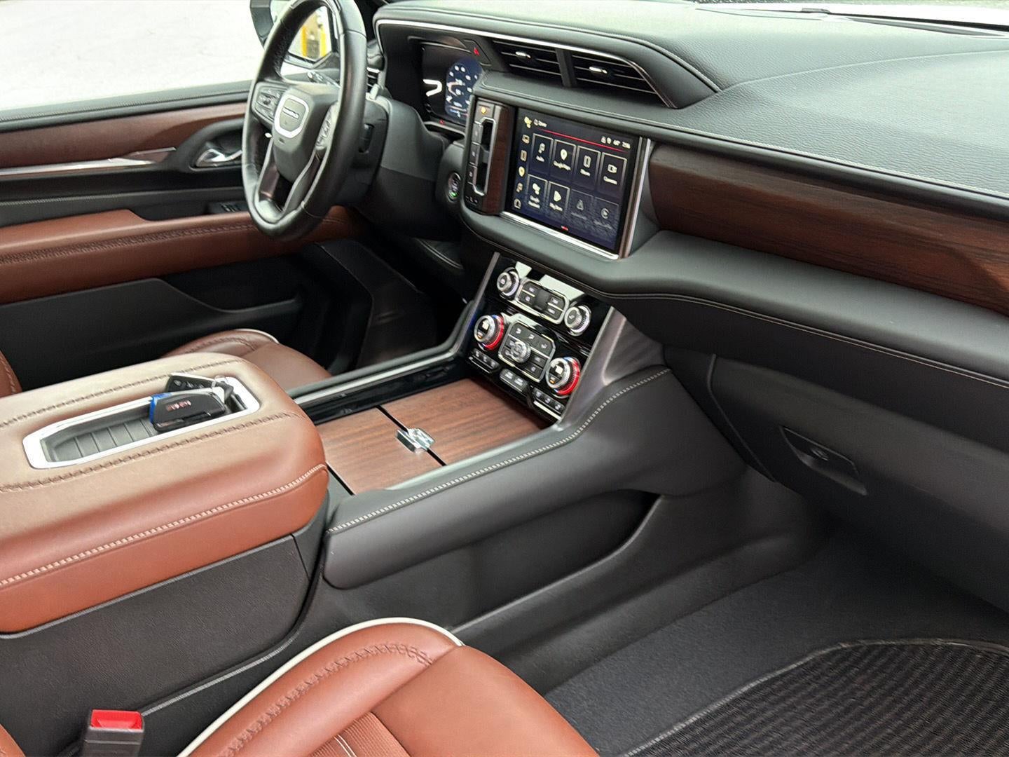 2023 GMC Yukon XL Denali Ultimate