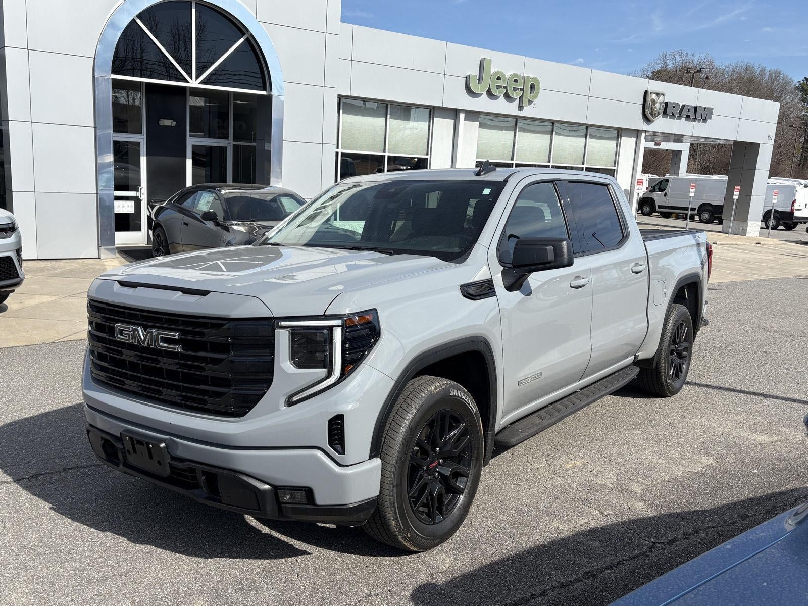 2024 GMC Sierra 1500 Elevation