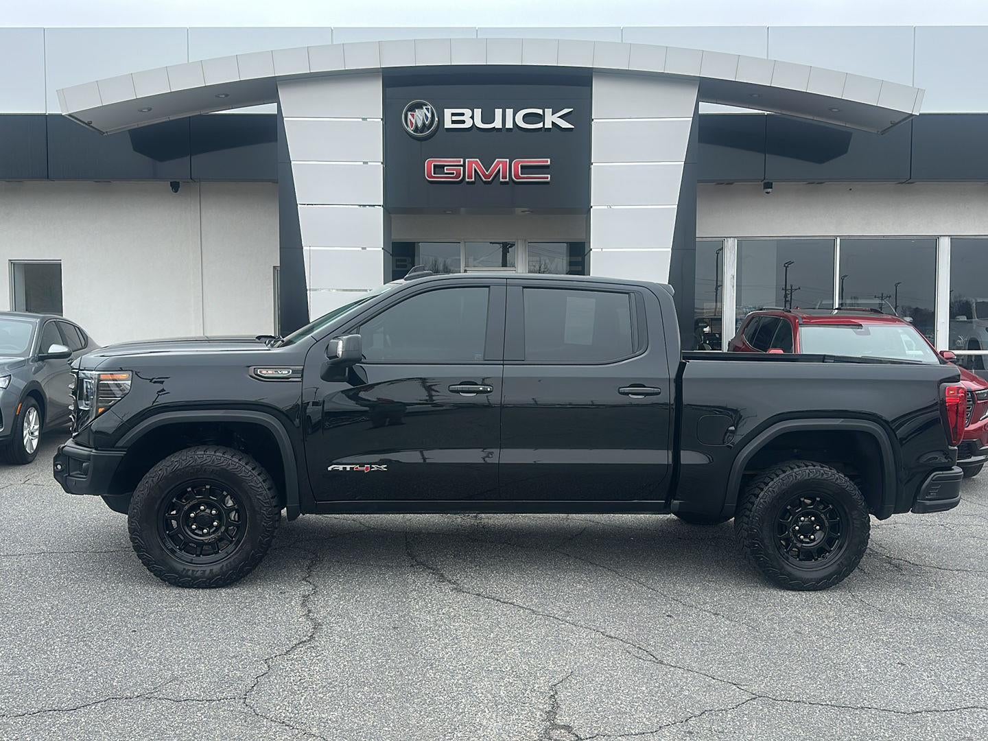 2024 GMC Sierra 1500 AT4X