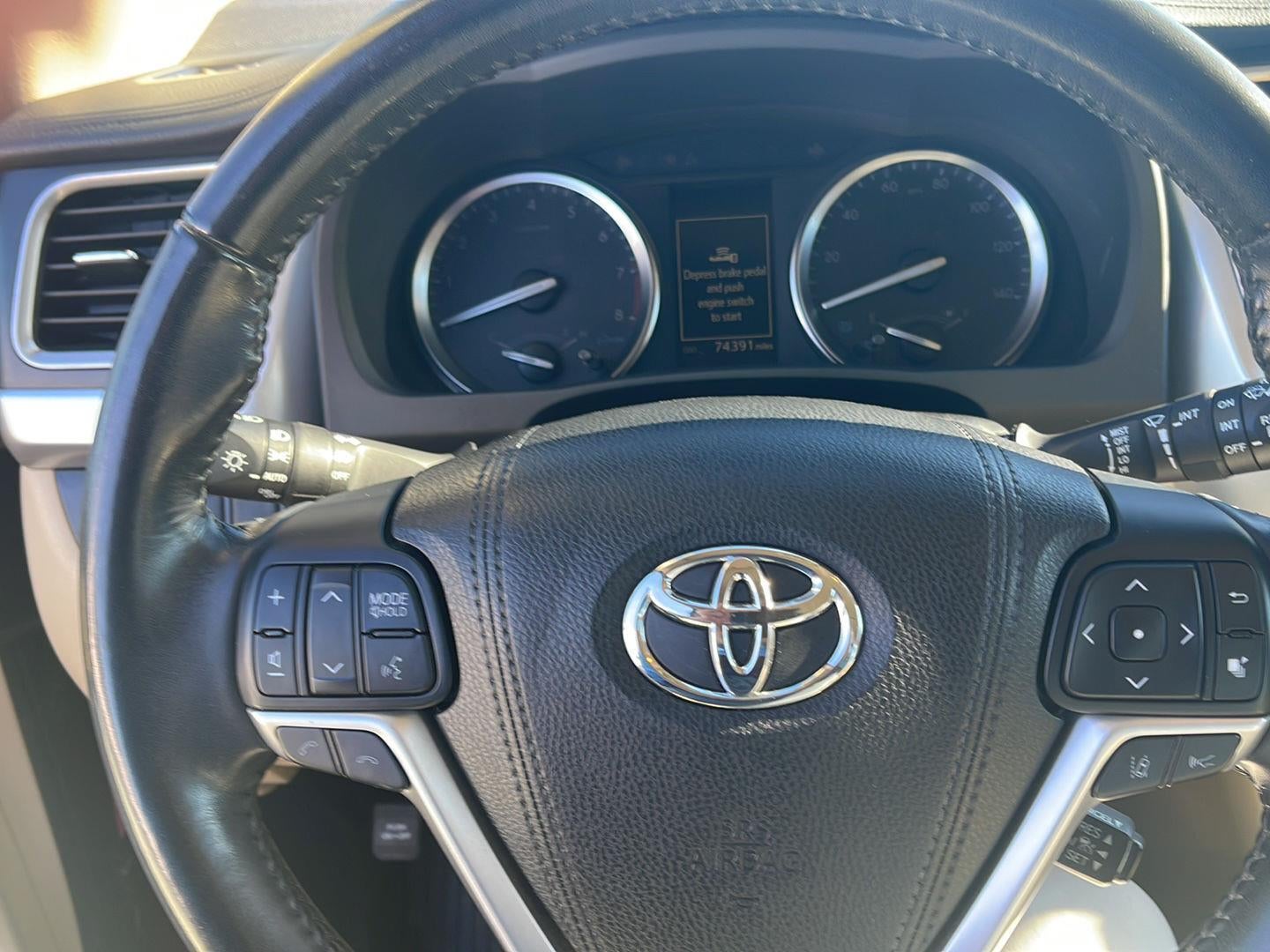 2018 Toyota Highlander SE