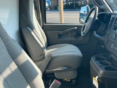 2024 GMC Savana Cutaway 3500 1WT