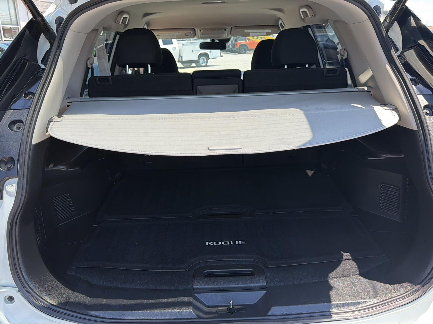 2020 Nissan Rogue SV