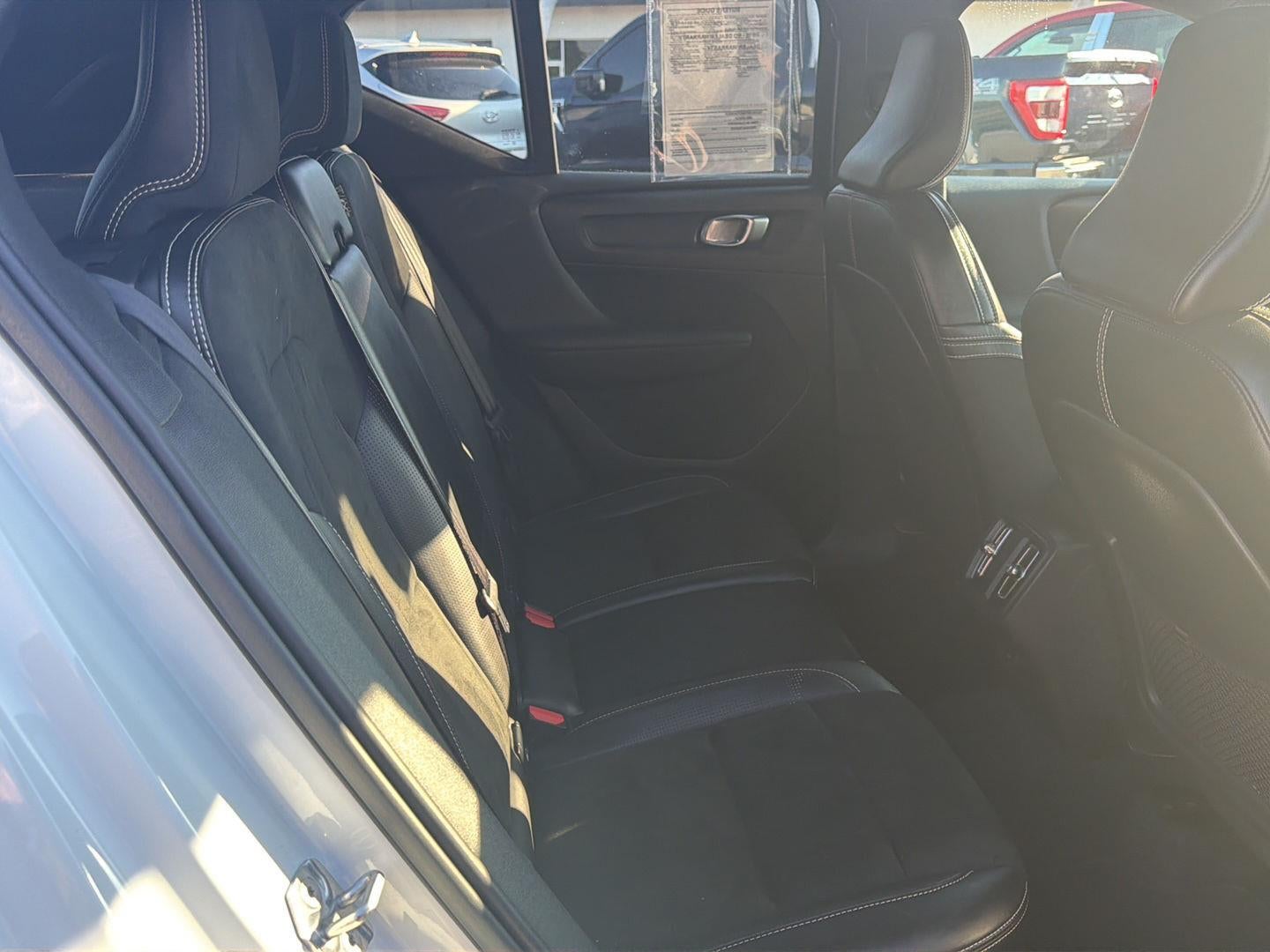 2019 Volvo XC40 R-Design