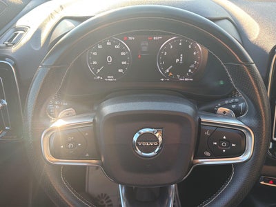 2019 Volvo XC40 R-Design