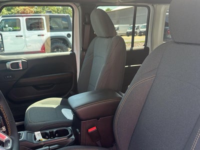 2024 Jeep Wrangler 4-Door Sahara 4x4