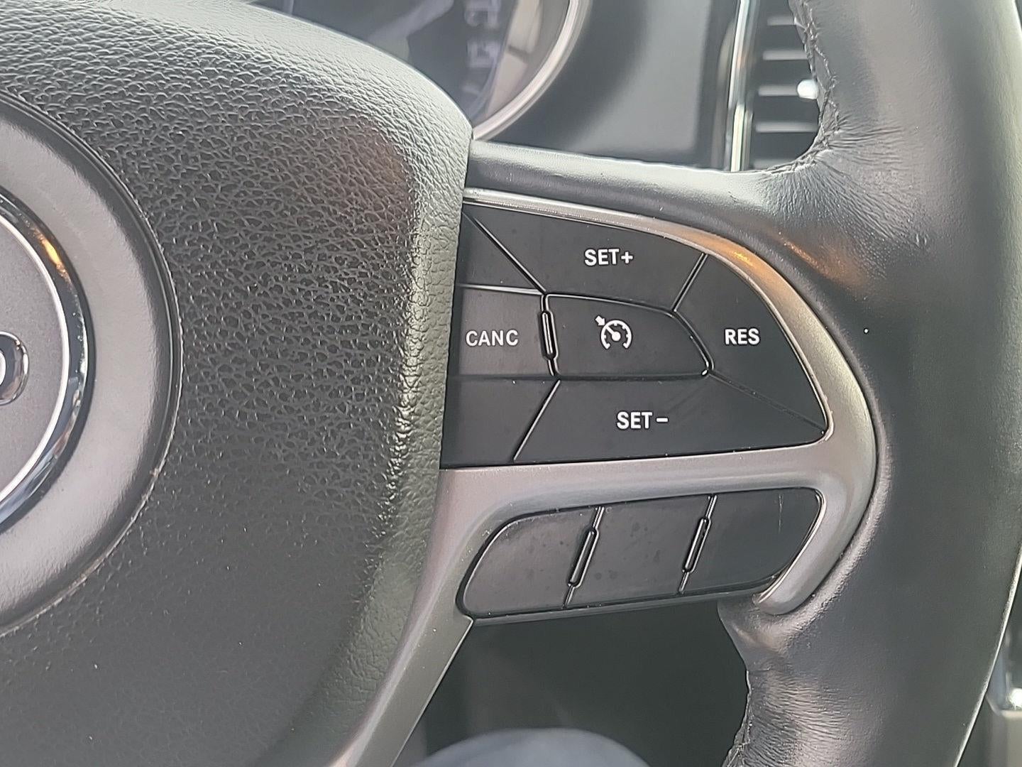 2022 Jeep Grand Cherokee Laredo X 4x2