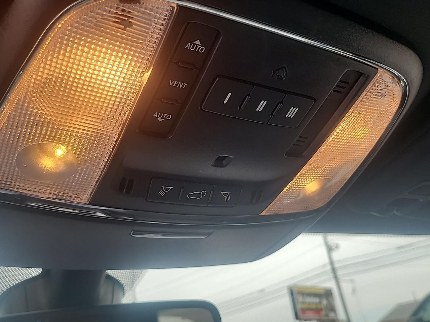 2022 Jeep Grand Cherokee Laredo X 4x2