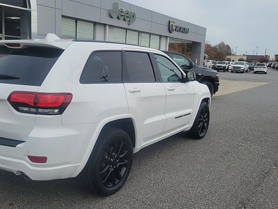 2022 Jeep Grand Cherokee Laredo X 4x2