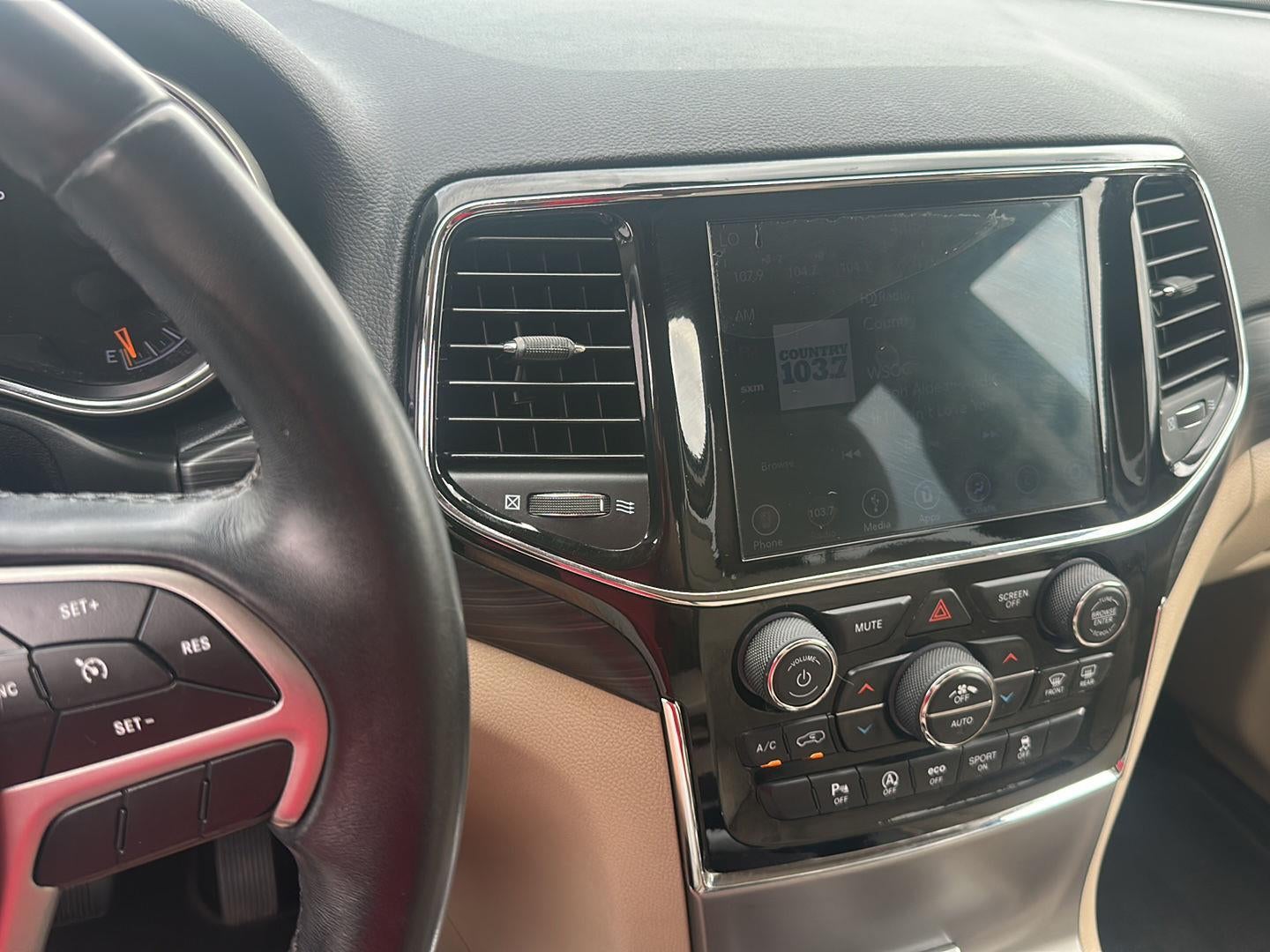 2019 Jeep Grand Cherokee Laredo E 4x4