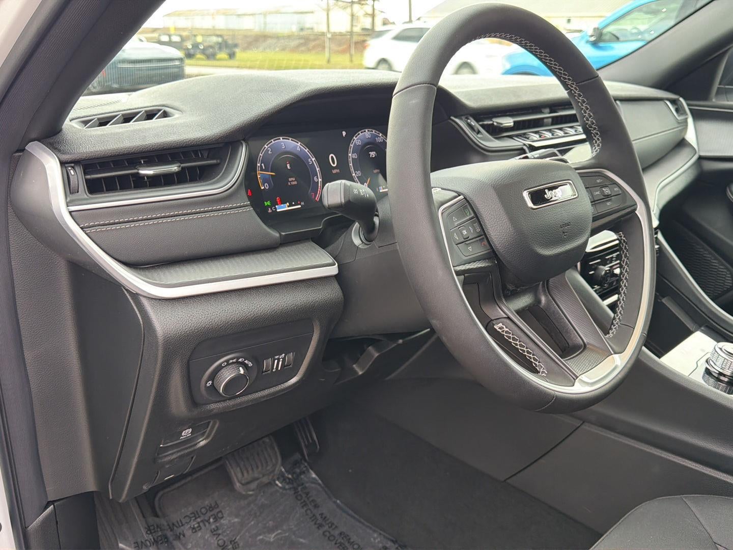 2026 Jeep Grand Cherokee GRAND CHEROKEE LAREDO X 4X4