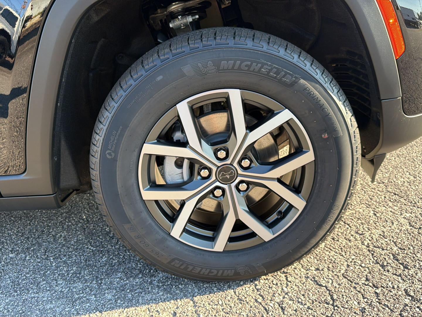 2027 Jeep Grand Cherokee GRAND CHEROKEE LAREDO X 4X4