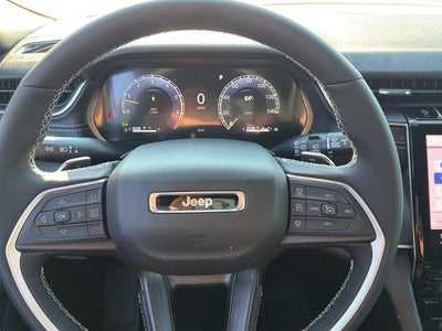 2027 Jeep Grand Cherokee GRAND CHEROKEE LAREDO X 4X4