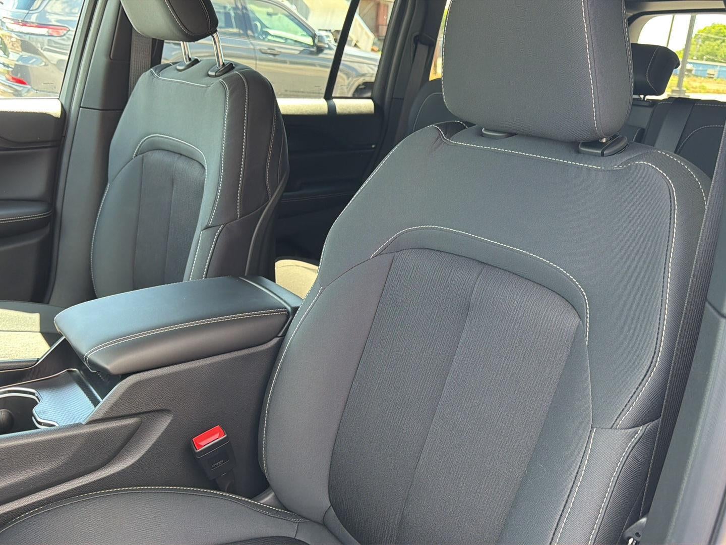 2026 Jeep Grand Cherokee GRAND CHEROKEE LAREDO 4X4
