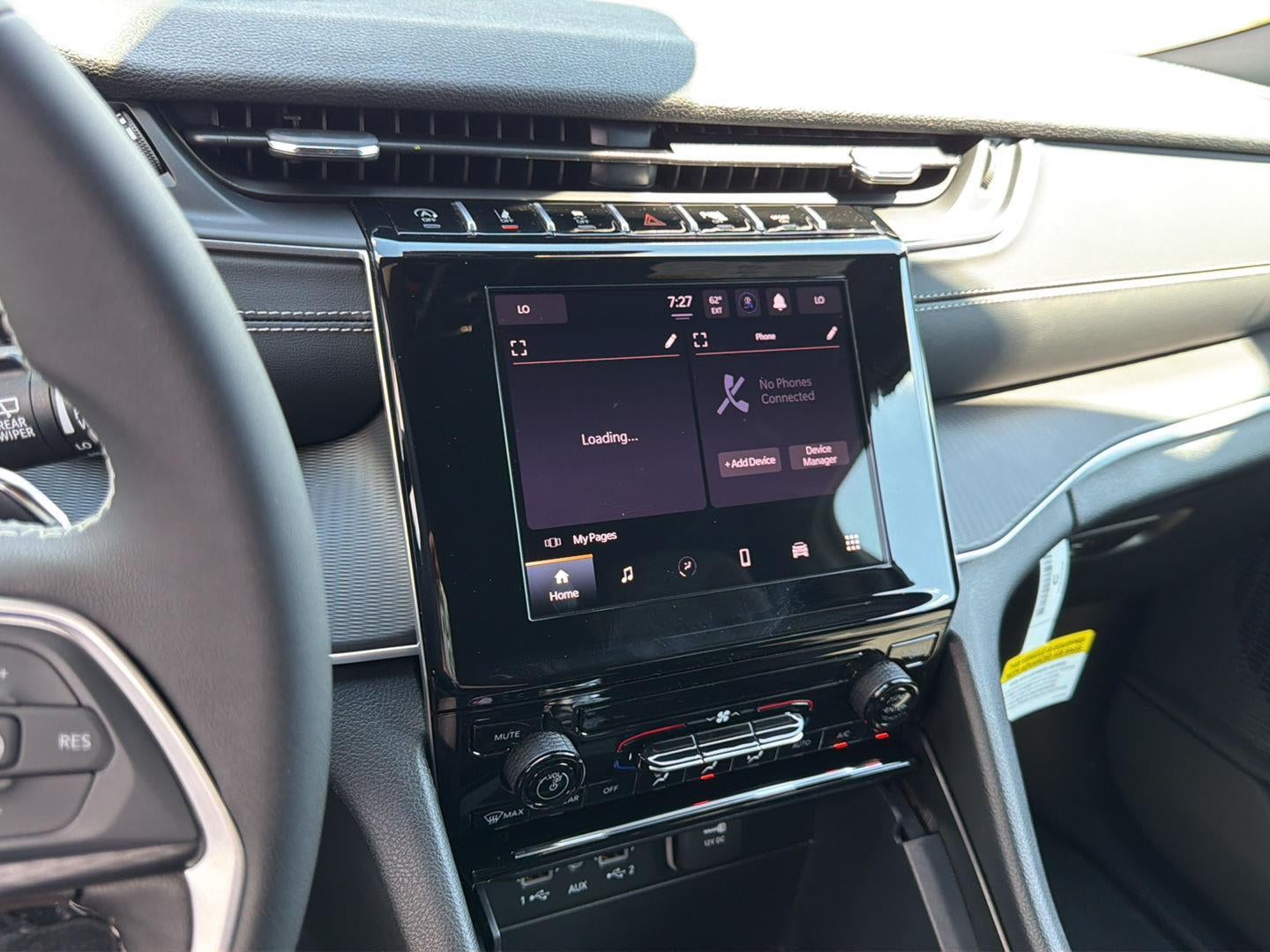 2026 Jeep Grand Cherokee GRAND CHEROKEE LAREDO 4X4