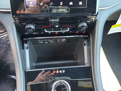 2026 Jeep Grand Cherokee GRAND CHEROKEE LAREDO 4X4