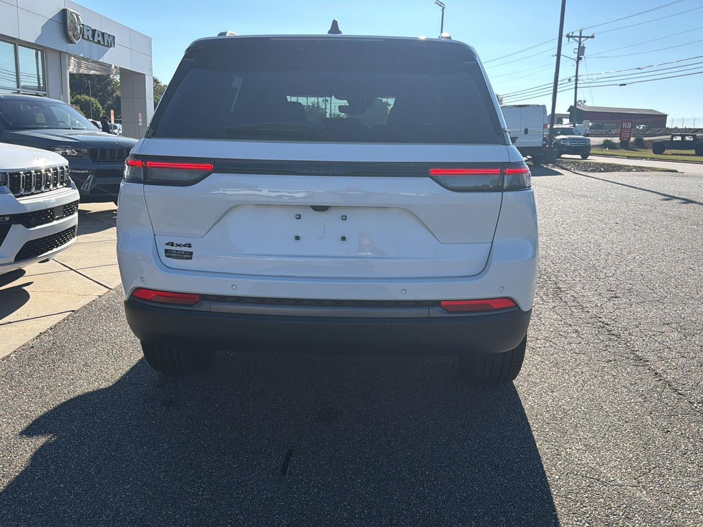 2027 Jeep Grand Cherokee GRAND CHEROKEE LIMITED 4X4