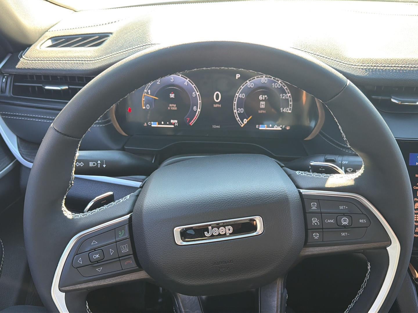 2027 Jeep Grand Cherokee GRAND CHEROKEE LIMITED 4X4