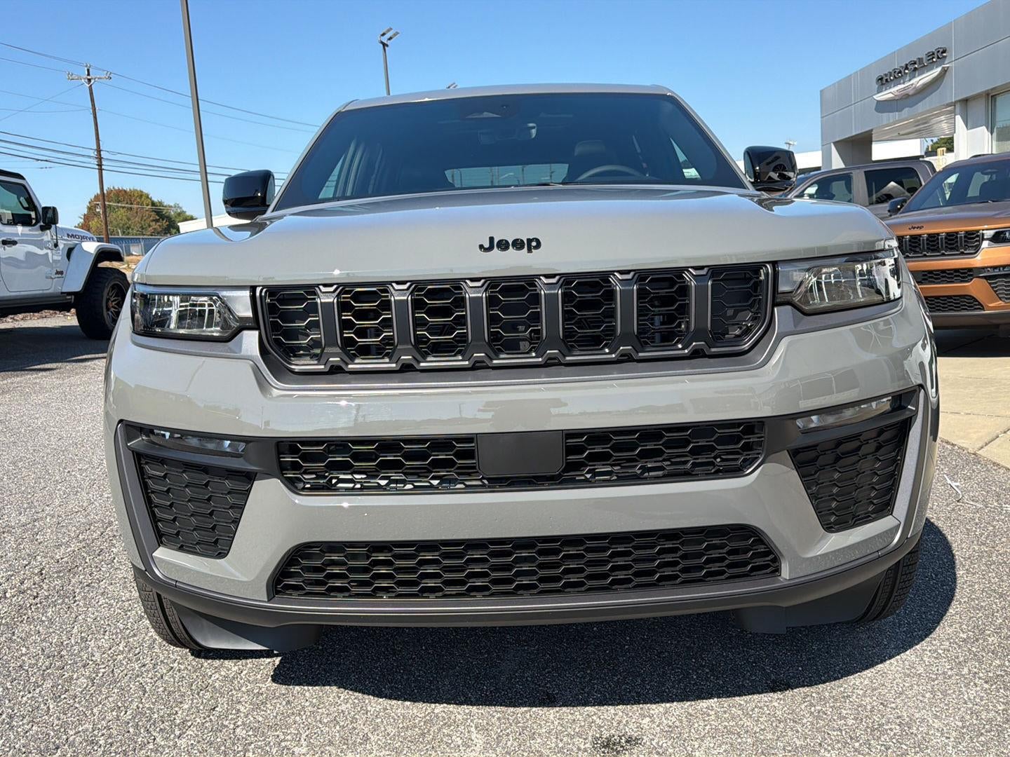 2027 Jeep Grand Cherokee GRAND CHEROKEE LIMITED 4X4