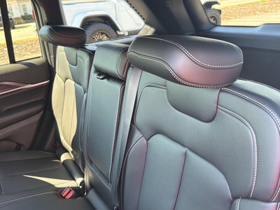 2027 Jeep Grand Cherokee GRAND CHEROKEE LIMITED 4X4