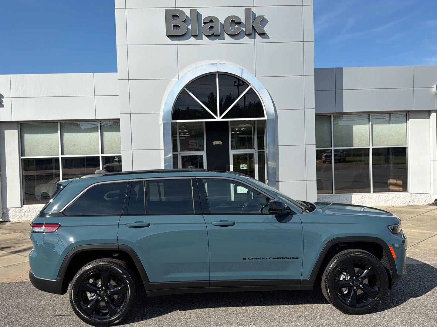 2027 Jeep Grand Cherokee Limited
