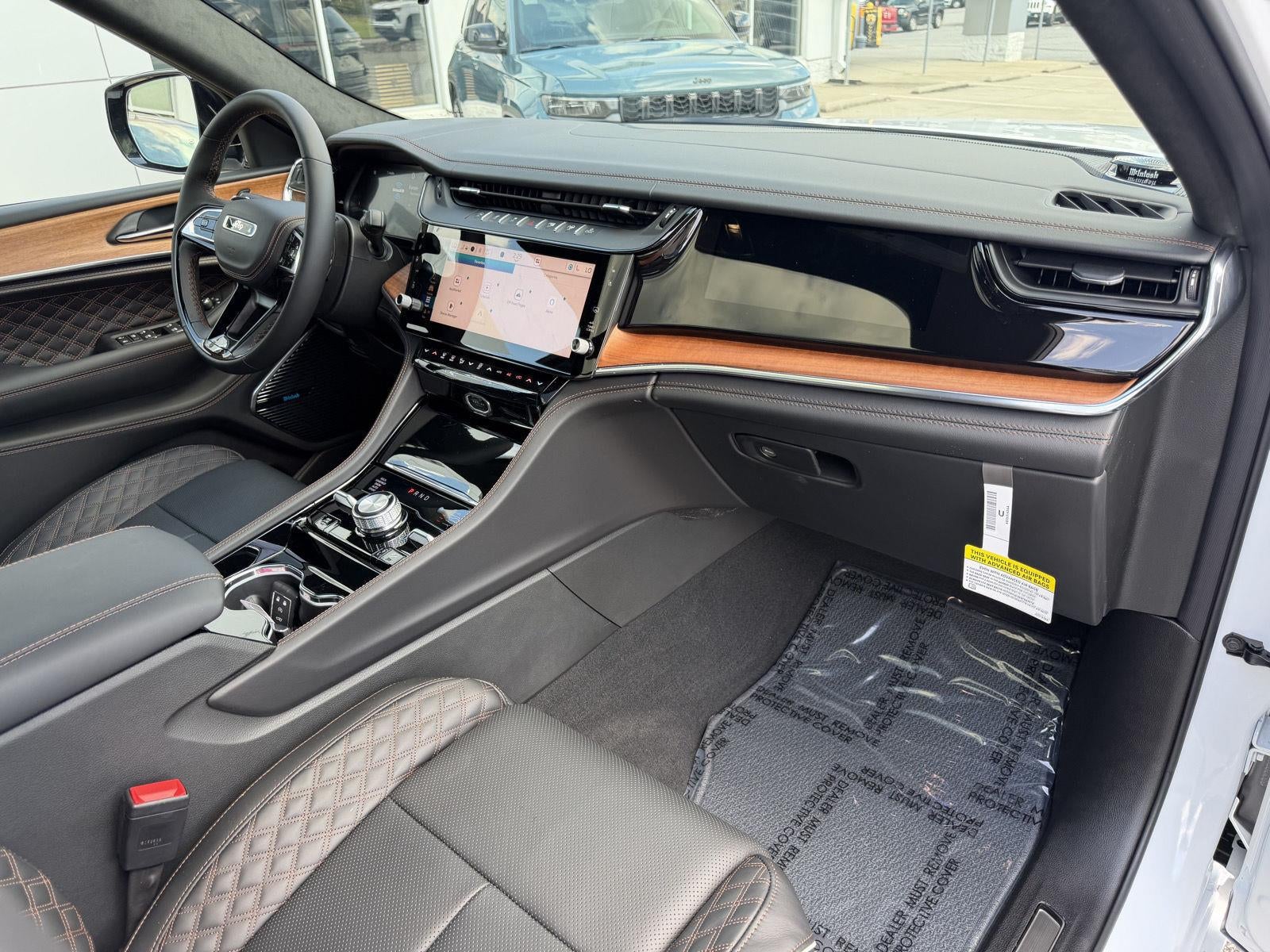 2027 Jeep Grand Cherokee Summit
