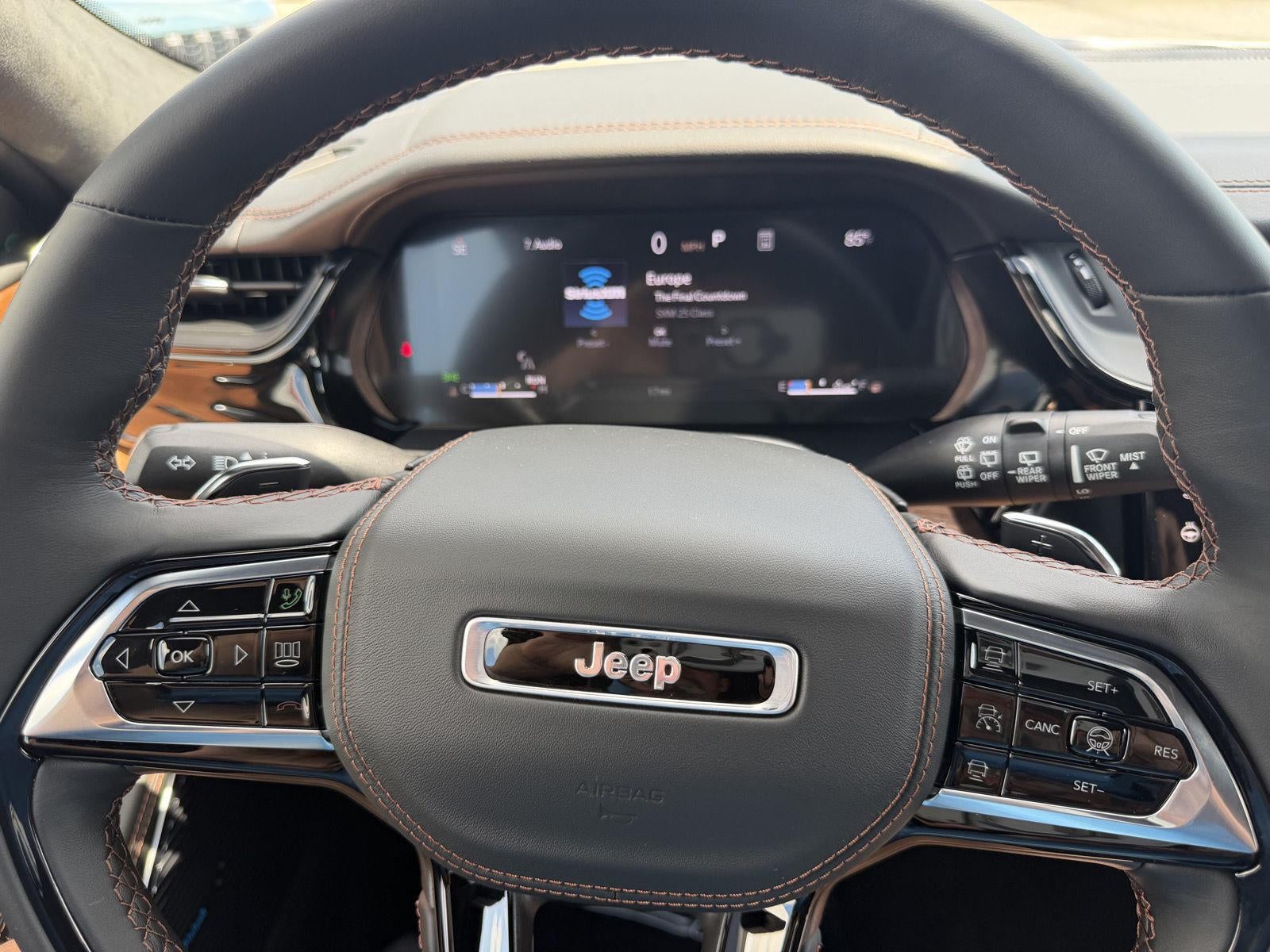 2027 Jeep Grand Cherokee Summit