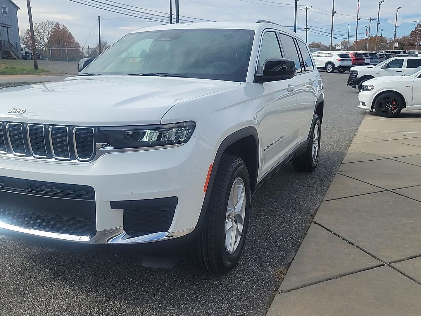 2025 Jeep Grand Cherokee GRAND CHEROKEE L LAREDO X 4X4