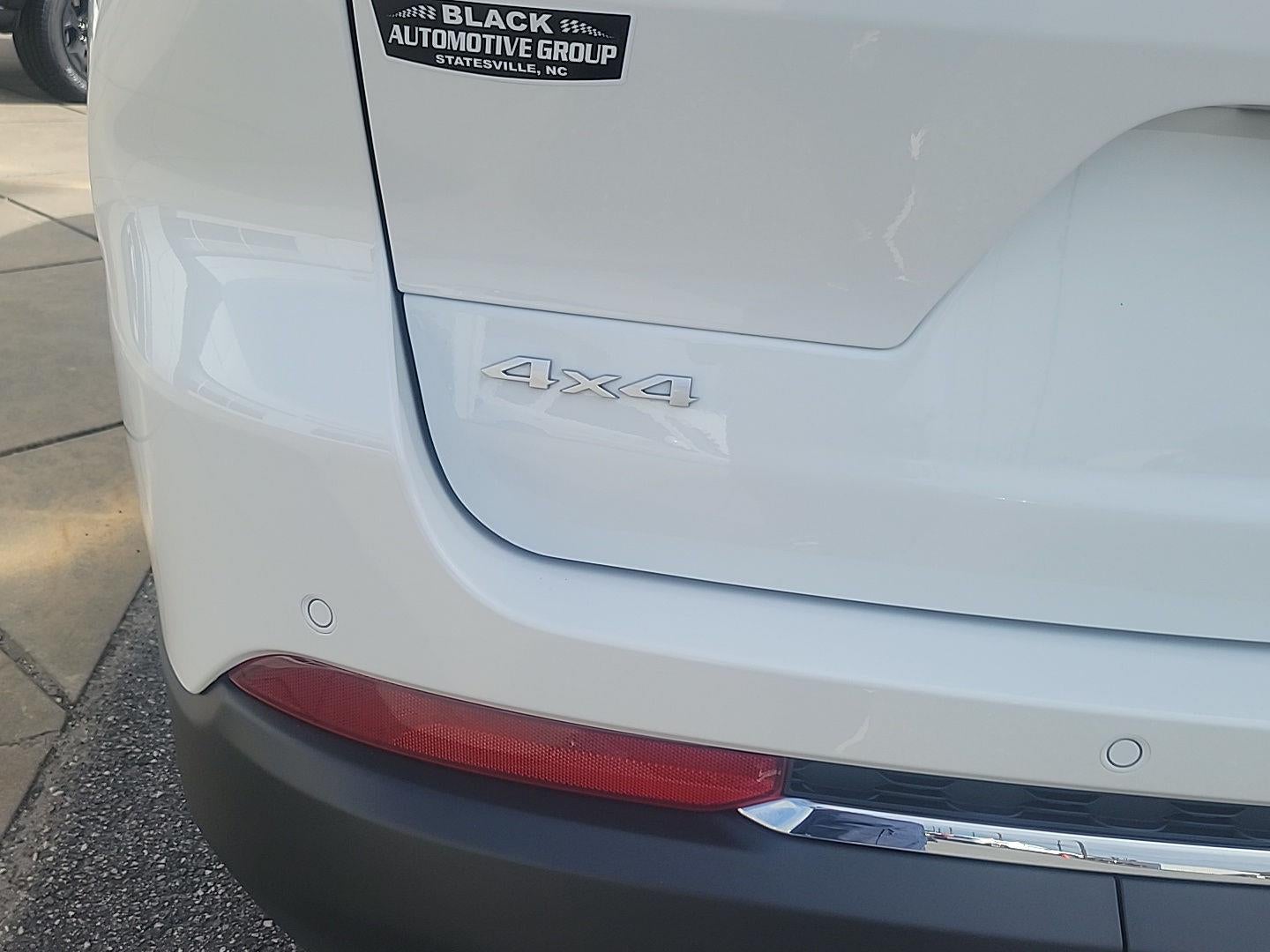 2025 Jeep Grand Cherokee GRAND CHEROKEE L LAREDO X 4X4