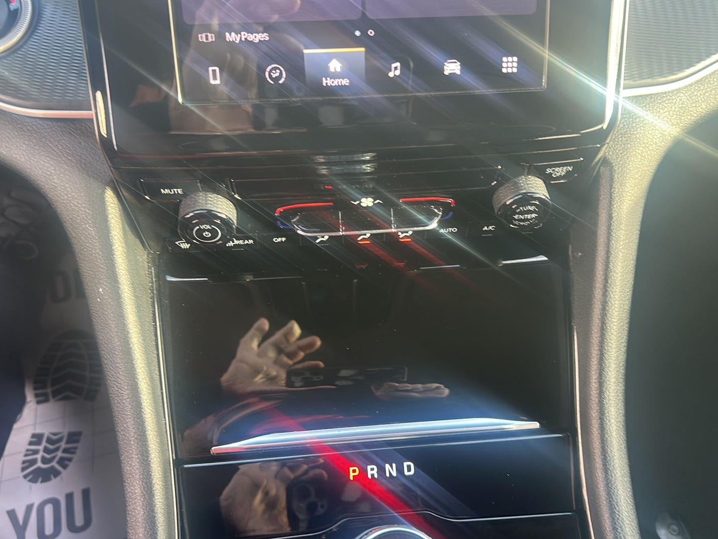 2023 Jeep Grand Cherokee L Laredo 4x4