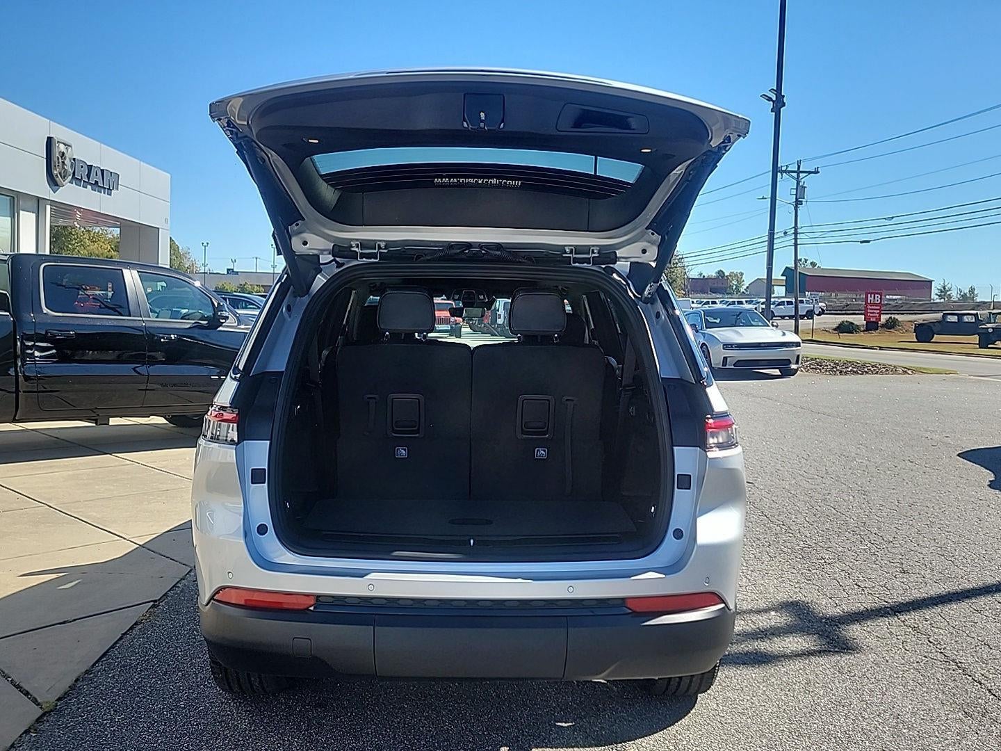 2025 Jeep Grand Cherokee GRAND CHEROKEE L ALTITUDE X 4X4