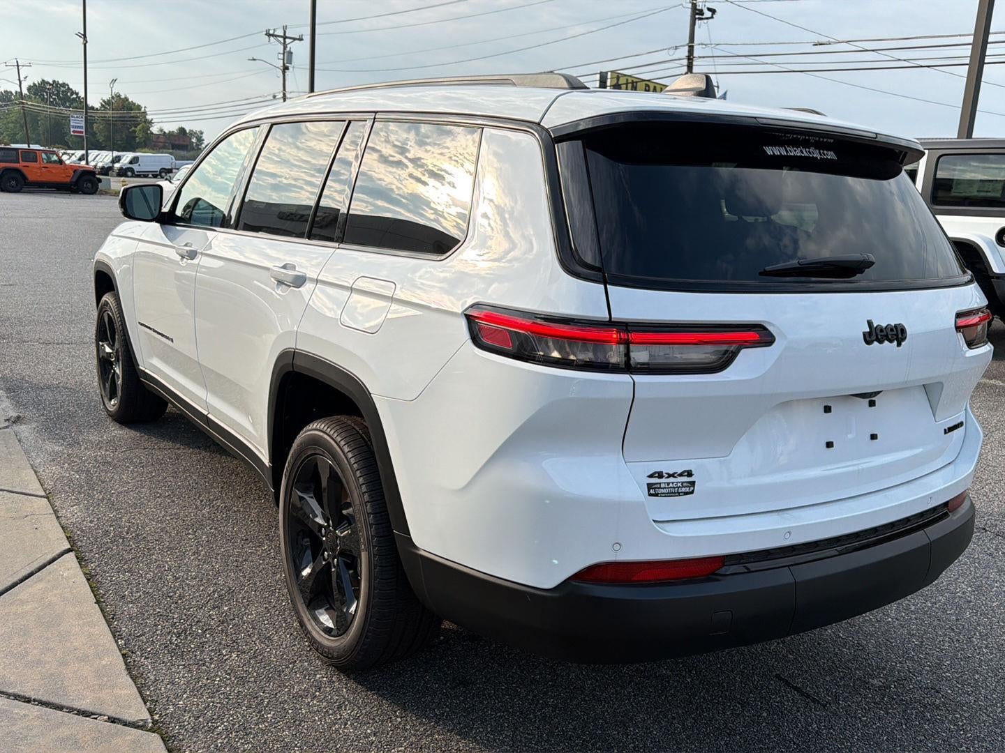 2025 Jeep Grand Cherokee GRAND CHEROKEE L LIMITED 4X4