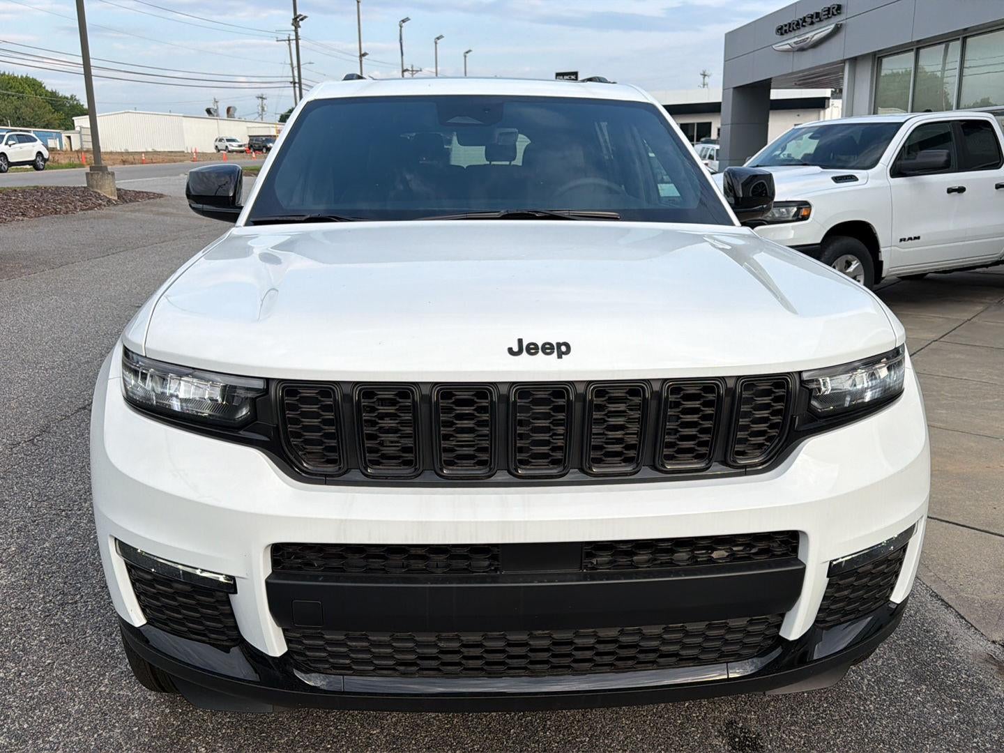 2025 Jeep Grand Cherokee GRAND CHEROKEE L LIMITED 4X4