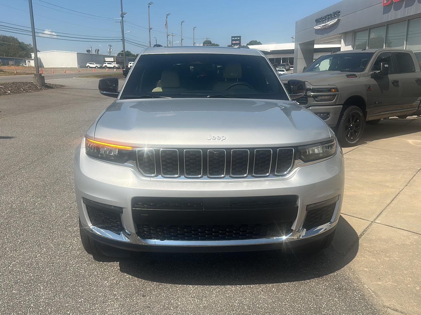 2025 Jeep Grand Cherokee GRAND CHEROKEE L LIMITED 4X4