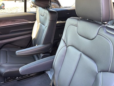 2027 Jeep Grand Cherokee GRAND CHEROKEE L LIMITED 4X4