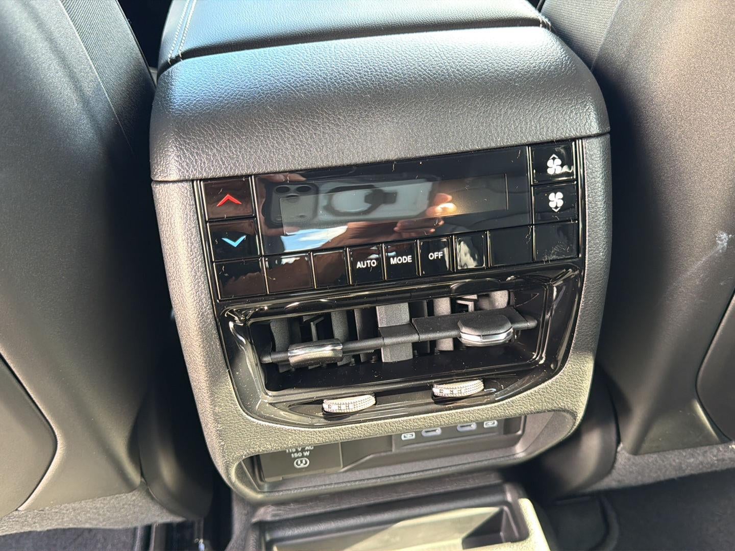 2027 Jeep Grand Cherokee GRAND CHEROKEE L LIMITED 4X4