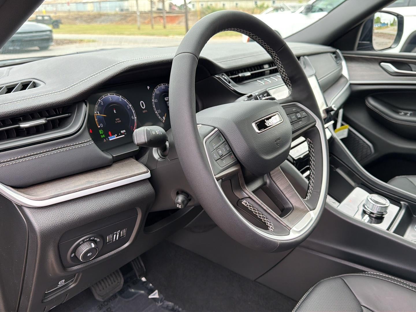 2026 Jeep Grand Cherokee GRAND CHEROKEE L LIMITED RESERVE 4X4