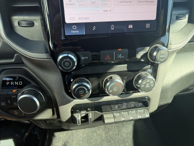 2027 RAM 1500 RAM 1500 TRADESMAN QUAD CAB 4X4 6'4' BOX