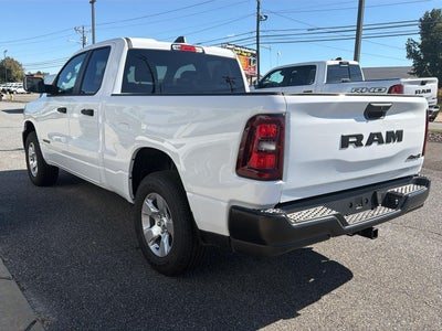 2027 RAM 1500 RAM 1500 TRADESMAN QUAD CAB 4X4 6'4' BOX