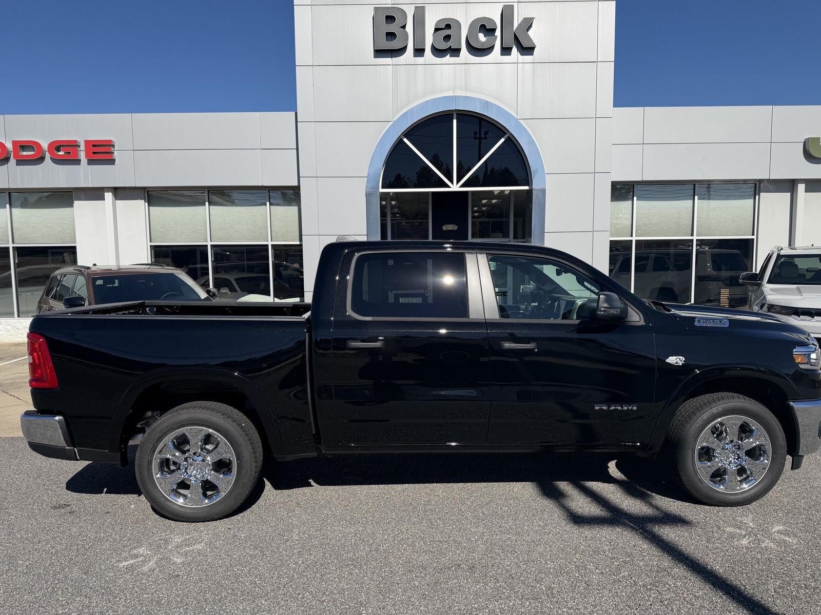 2027 RAM 1500 RAM 1500 BIG HORN CREW CAB 4X4 5'7' BOX