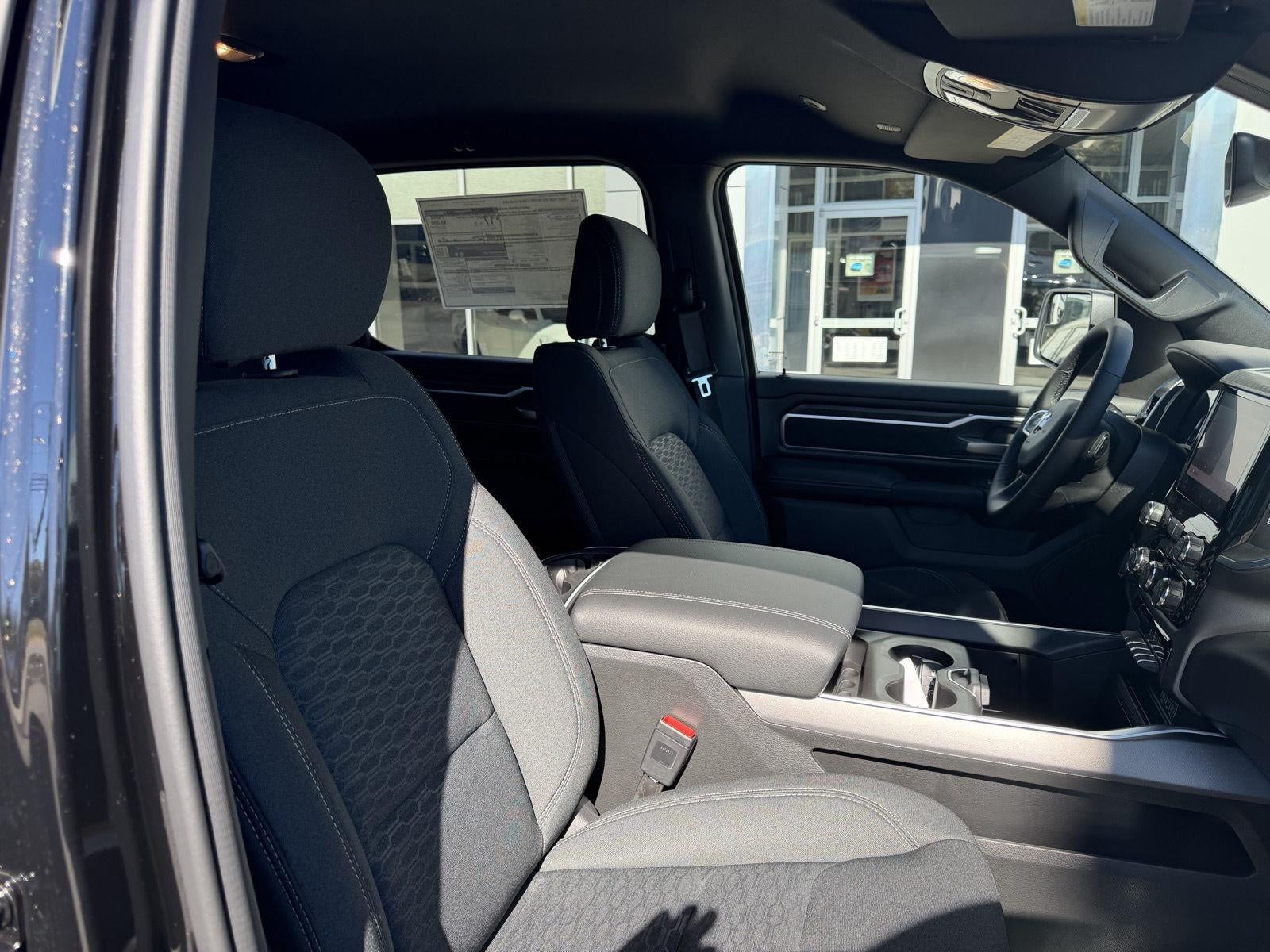 2027 RAM 1500 RAM 1500 BIG HORN CREW CAB 4X4 5'7' BOX